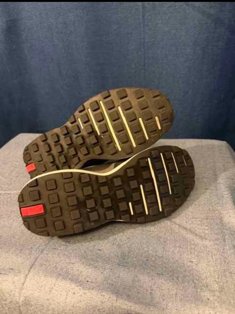 Nike Waffle One Sneakers Red and Black 6Y